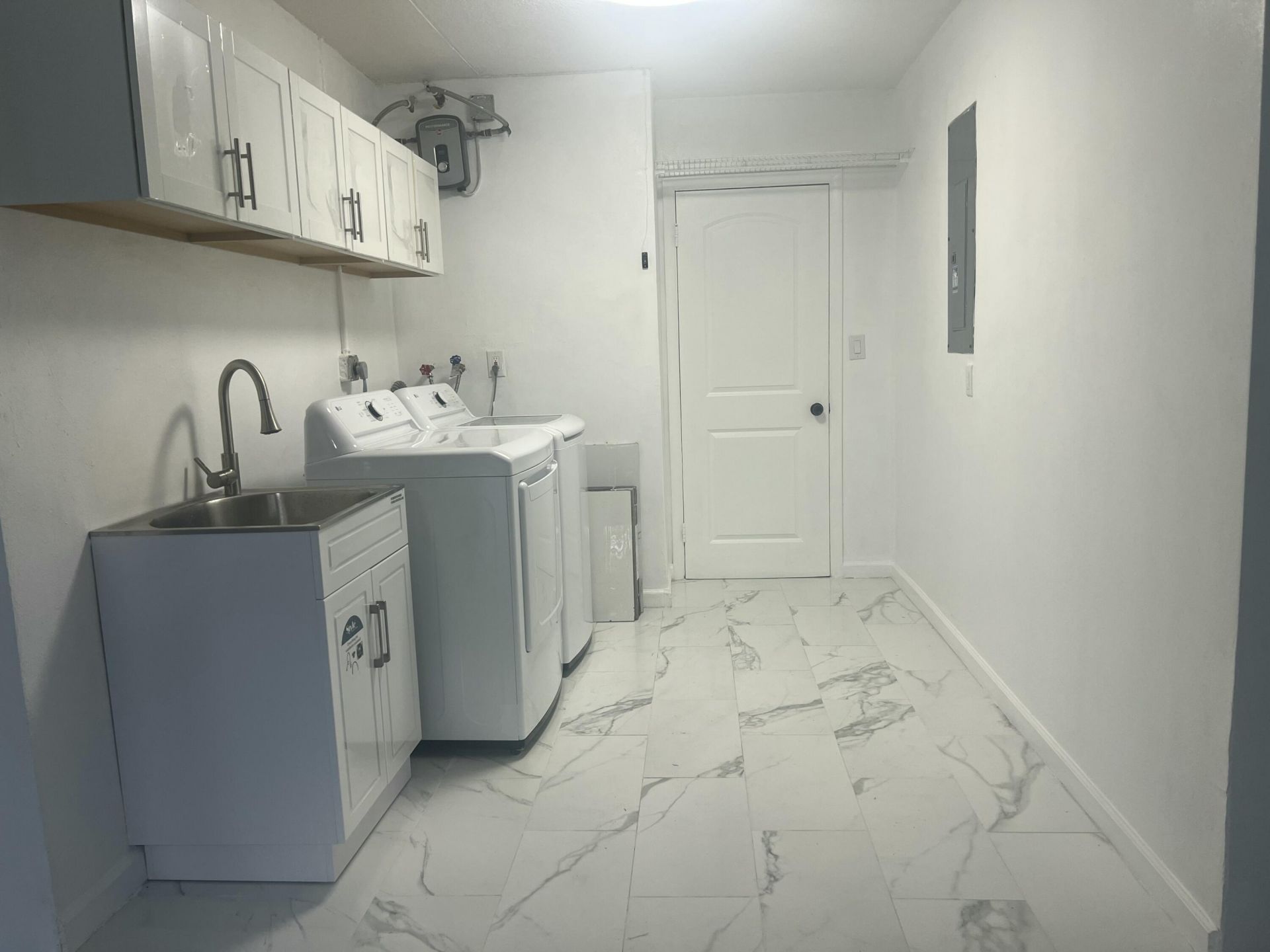 4680 NW 39th Street, Lauderdale Lakes, FL 33319 Photo