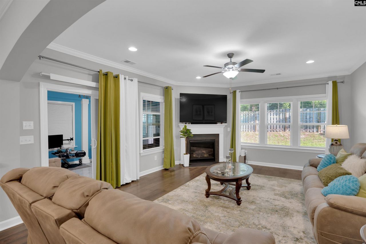 719 Long Iron Lane Photo 14