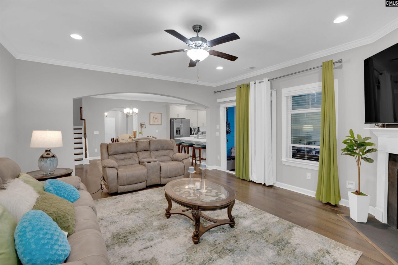 719 Long Iron Lane Photo 15