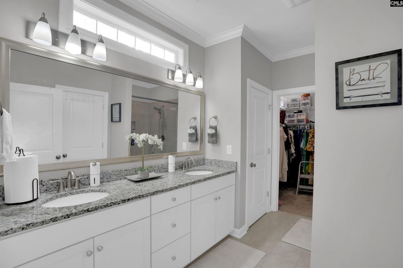 719 Long Iron Lane Photo 30