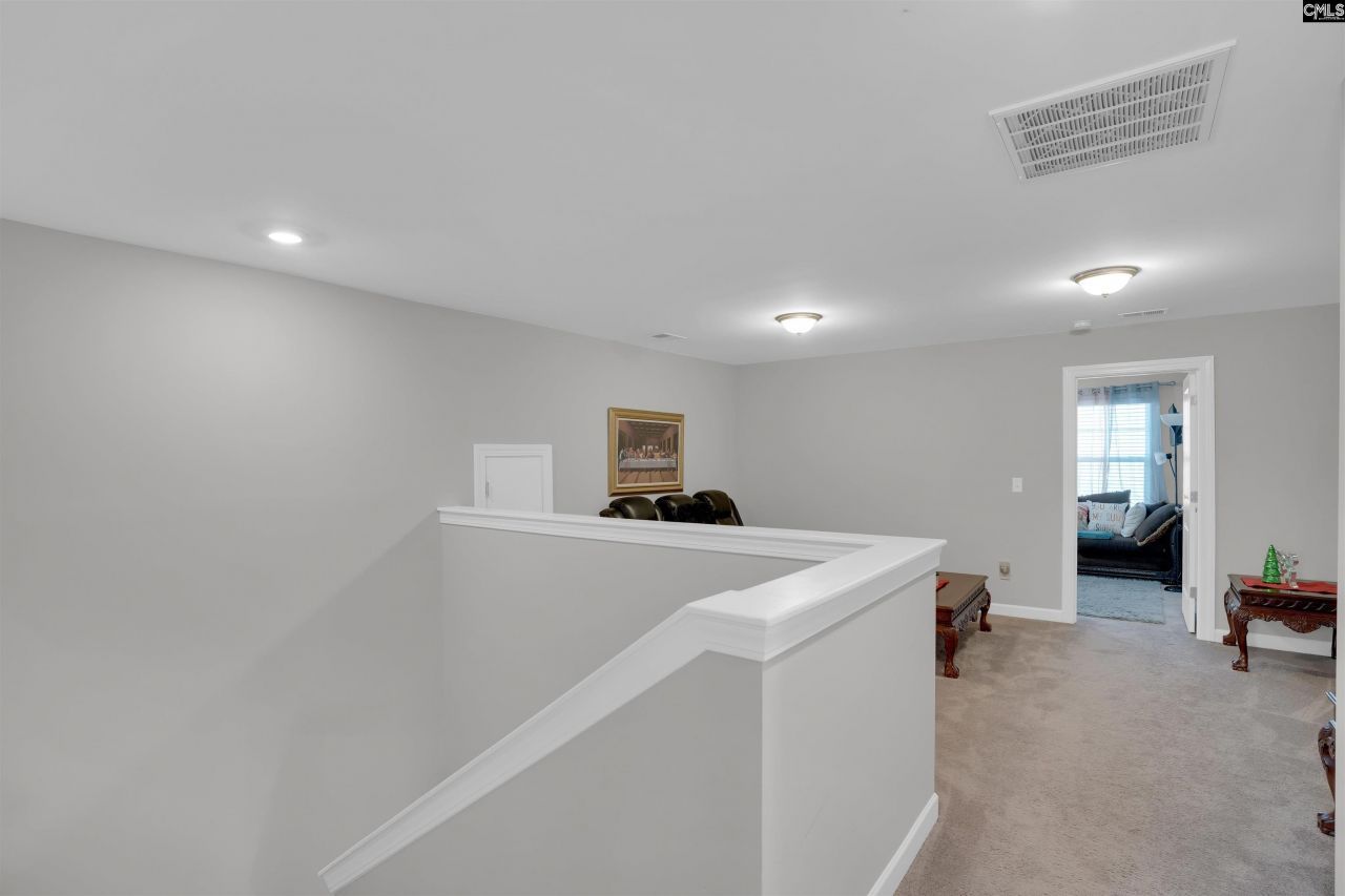 719 Long Iron Lane Photo 37