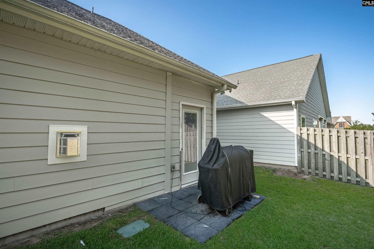 719 Long Iron Lane Photo 53