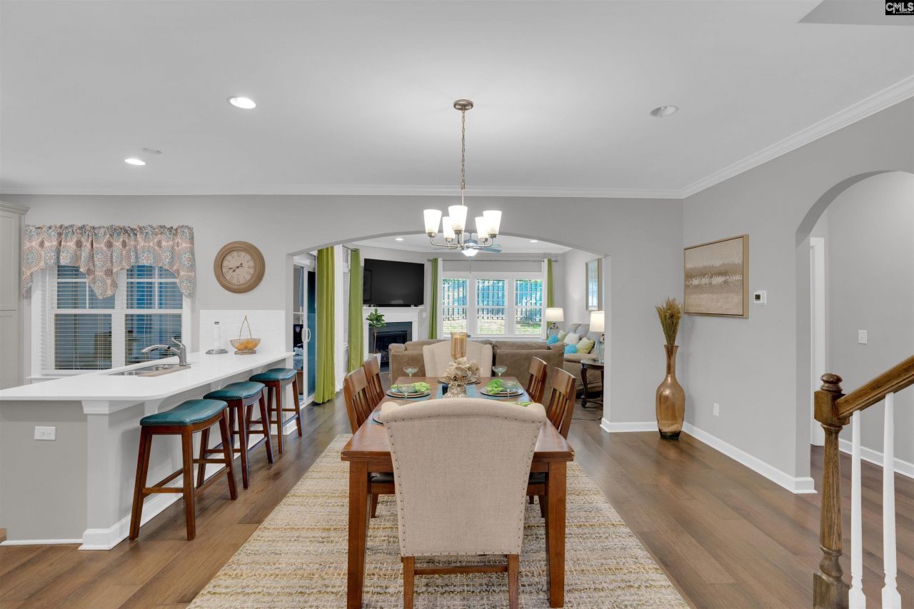 719 Long Iron Lane Photo 6