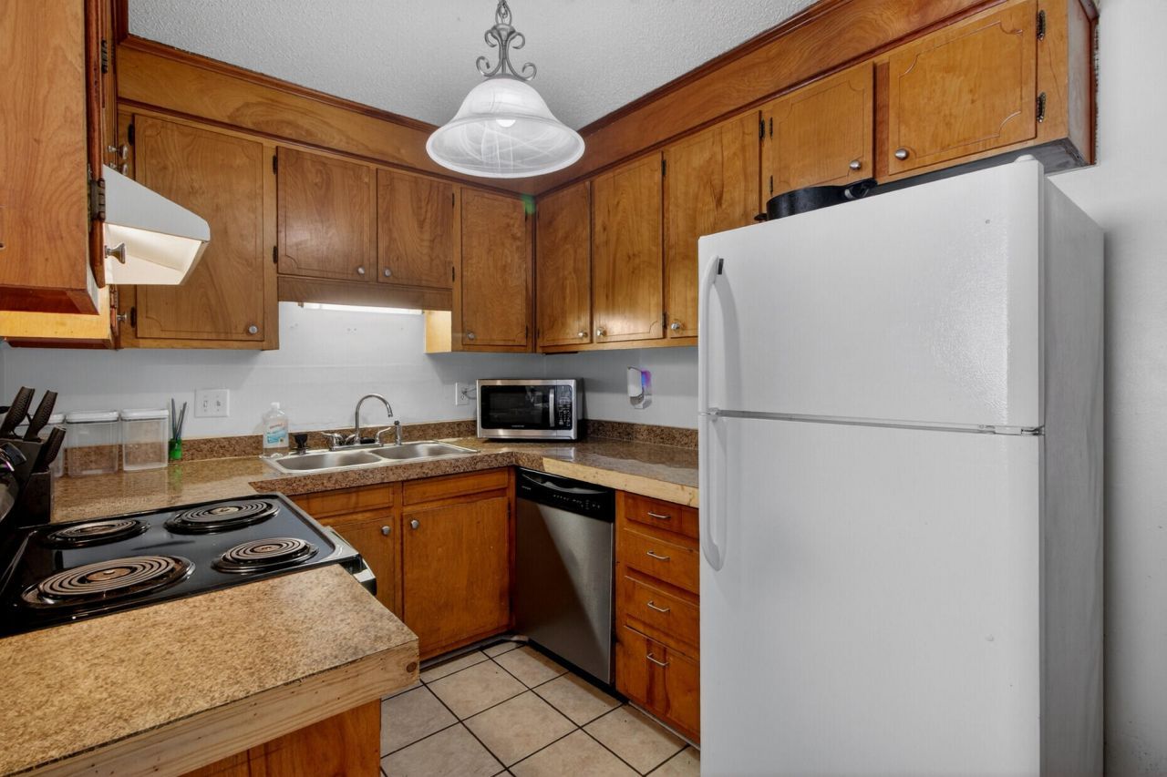 809 Sandpiper Drive Photo 12