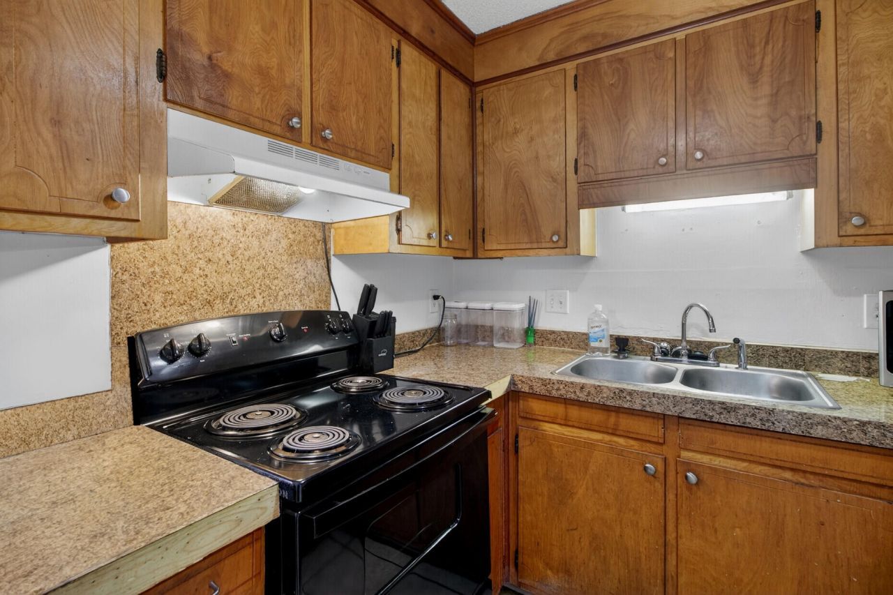 809 Sandpiper Drive Photo 13