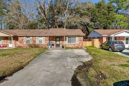 809 Sandpiper Drive photo 4