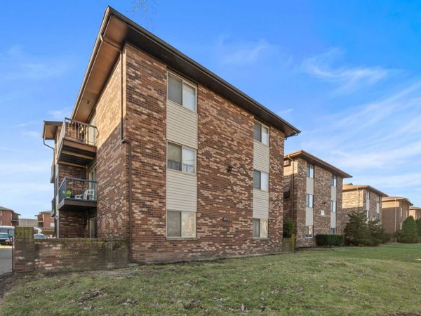 3069 BERNICE Road, Lansing, IL 60438