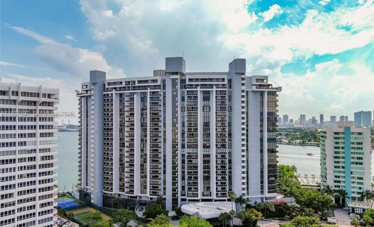 9 Island Ave, Unit 2304, Miami Beach, FL 33139 Photo