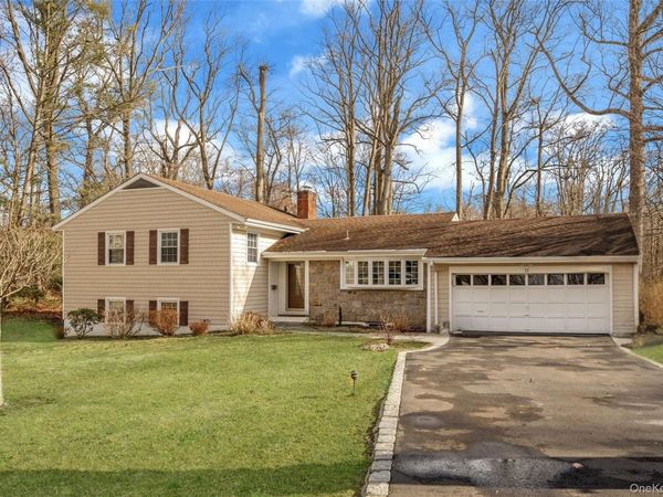 11 Meadowlark Road, Rye Brook, NY 10573