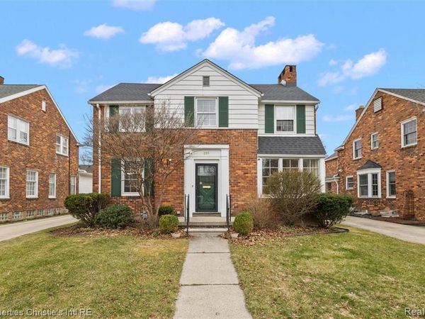 285 McMillan Road, Grosse Pointe Farms, MI 48236