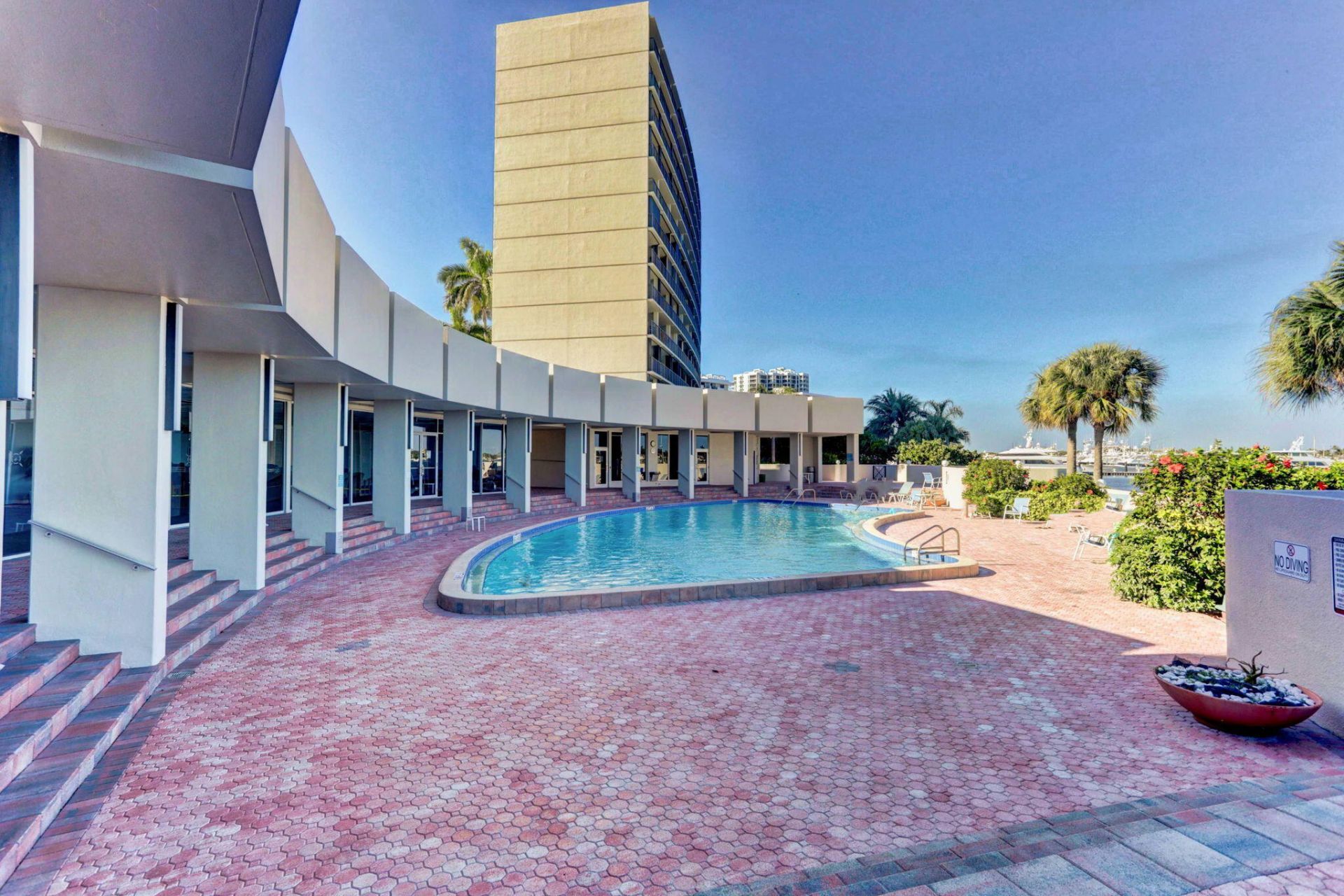 134 Lakeshore Drive, Unit T13, North Palm Beach, FL 33408 Photo