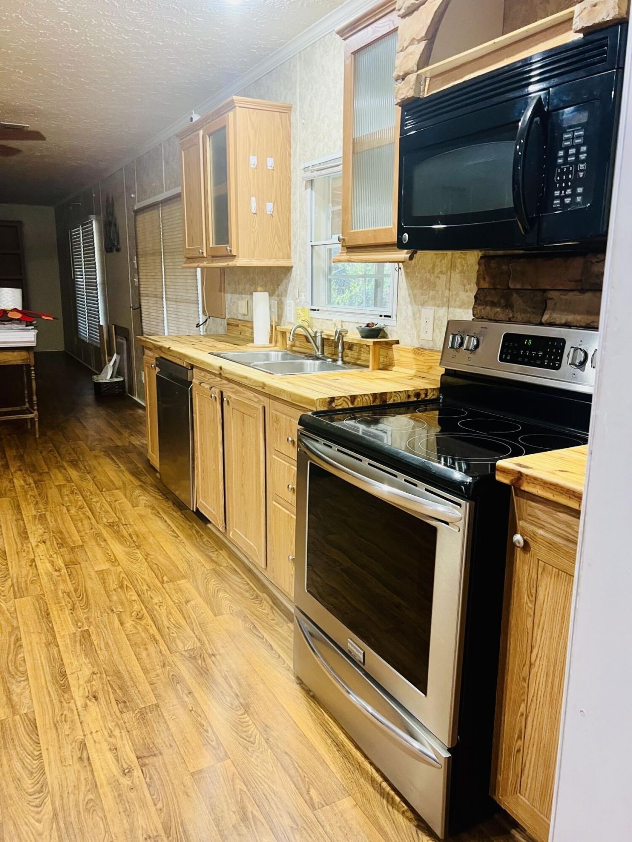 1343 Winding Creek Drive Photo 11