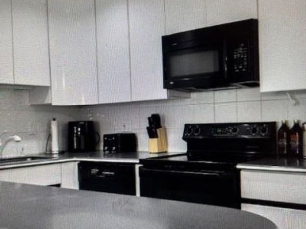 50 Green Street, Unit 206, Brookline, MA 02446