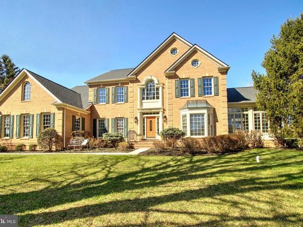 1096 GREAT PASSAGE BOULEVARD, GREAT FALLS, VA 22066