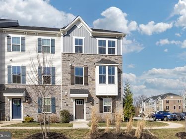 271 SUGAR MAPLE SQUARE, DOWNINGTOWN, PA 19335