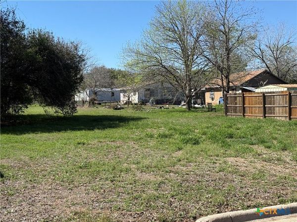 404 Hamilton Street , Cuero, TX 77954