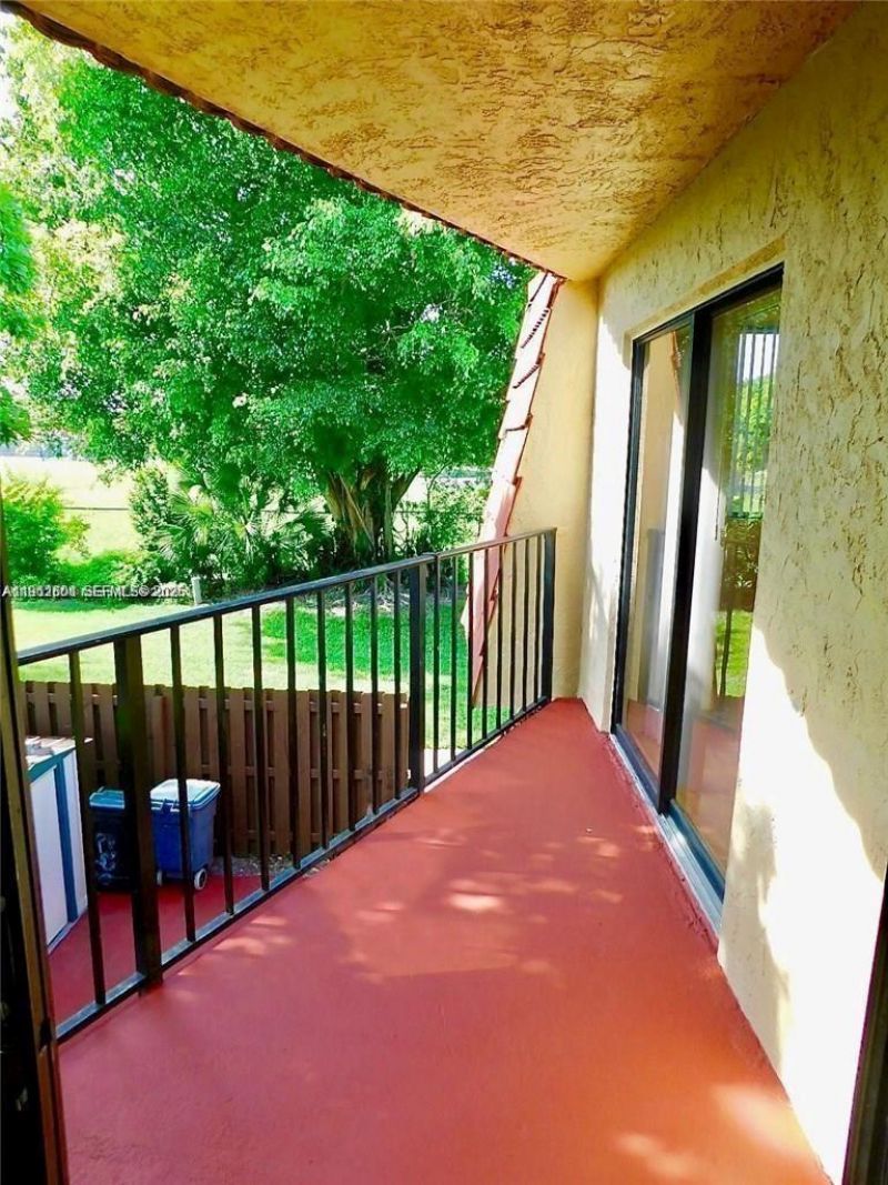 8329 Trent Ct, Unit Apt A, Boca Raton, FL 33433 Photo