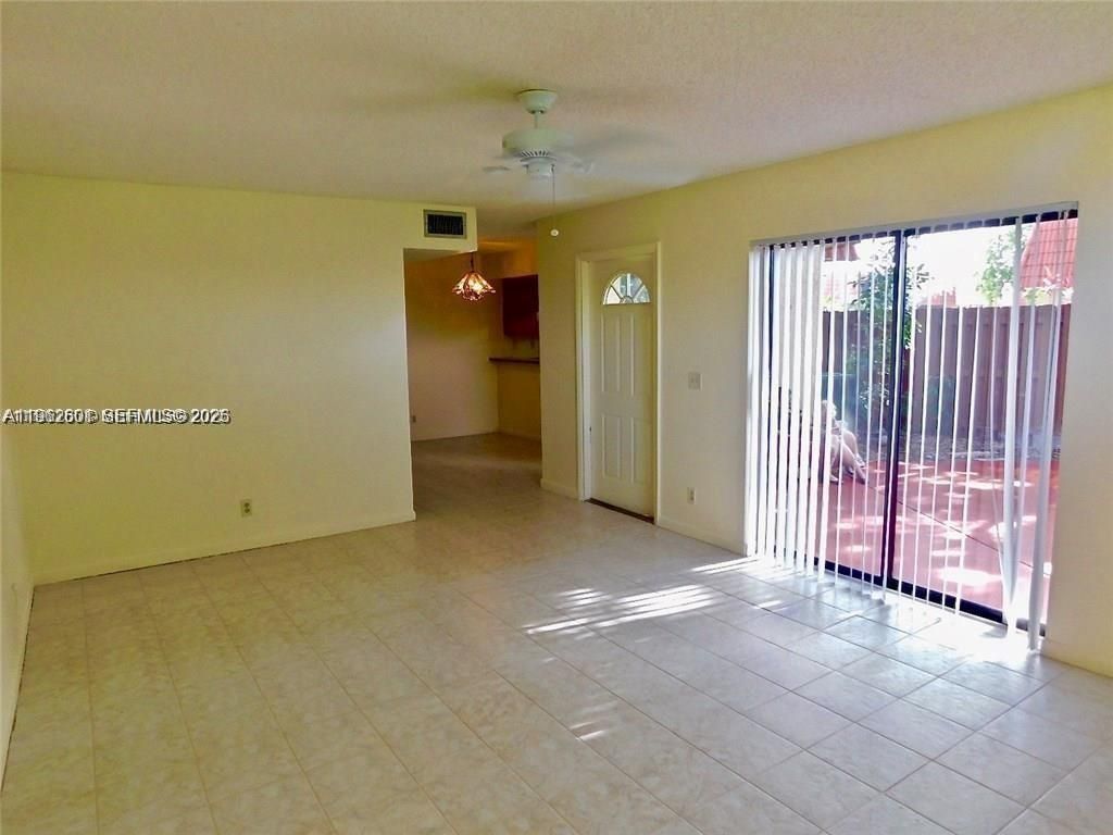 8329 Trent Ct, Unit Apt A, Boca Raton, FL 33433 Photo