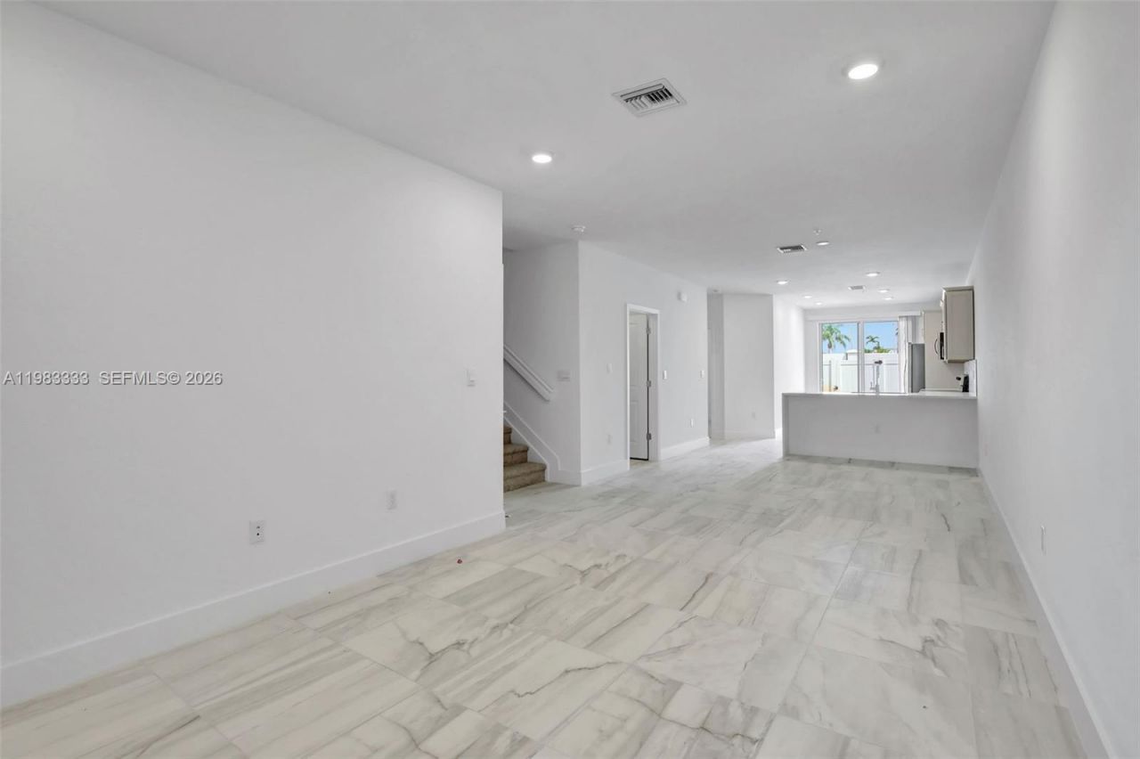 17149 SW 1st St, Unit 17149, Pembroke Pines, FL 33027 Photo