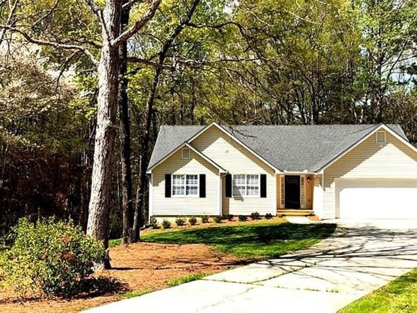3502 Greystone Drive, Loganville, GA 30052