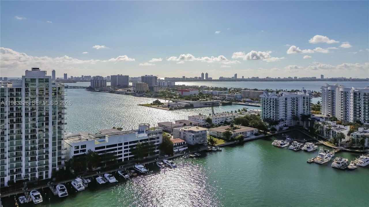 7933 West Dr, Unit 1025, North Bay Village, FL 33141 Photo