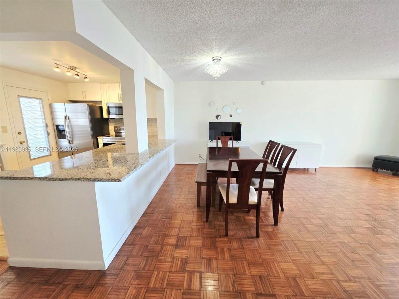 319 NE 14th Ave, Unit 702, Hallandale Beach, FL 33009 Photo