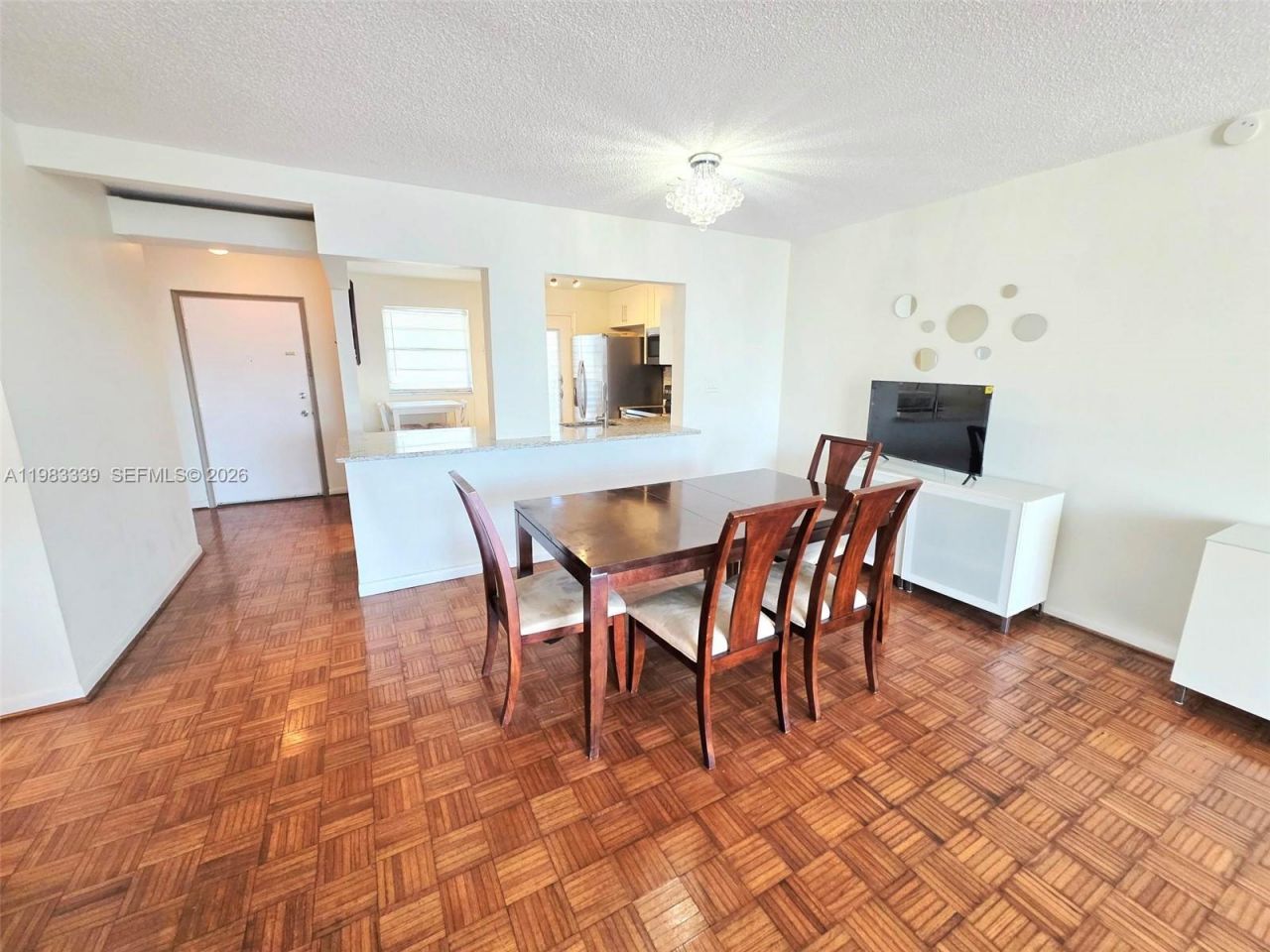 319 NE 14th Ave, Unit 702, Hallandale Beach, FL 33009 Photo
