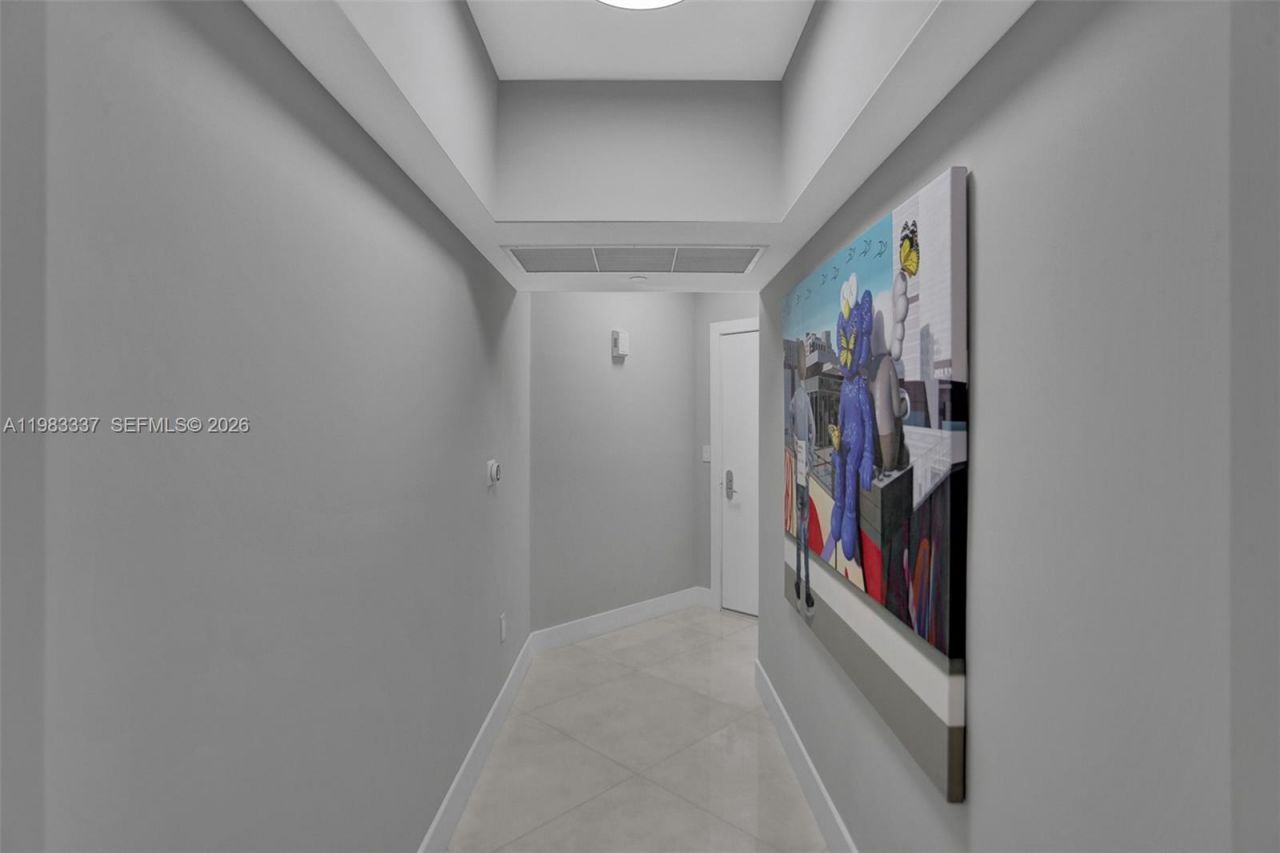 20000 E Country Club Dr, Unit 211, Aventura, FL 33180 Photo