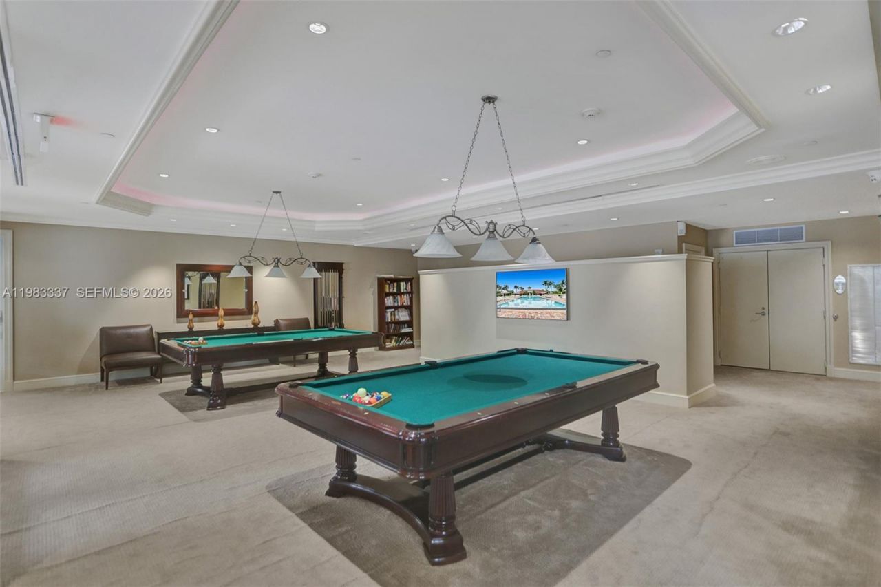 20000 E Country Club Dr, Unit 211, Aventura, FL 33180 Photo