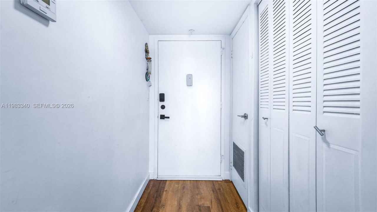 2750 NE 183rd St , Unit 1610, Aventura, FL 33160 Photo