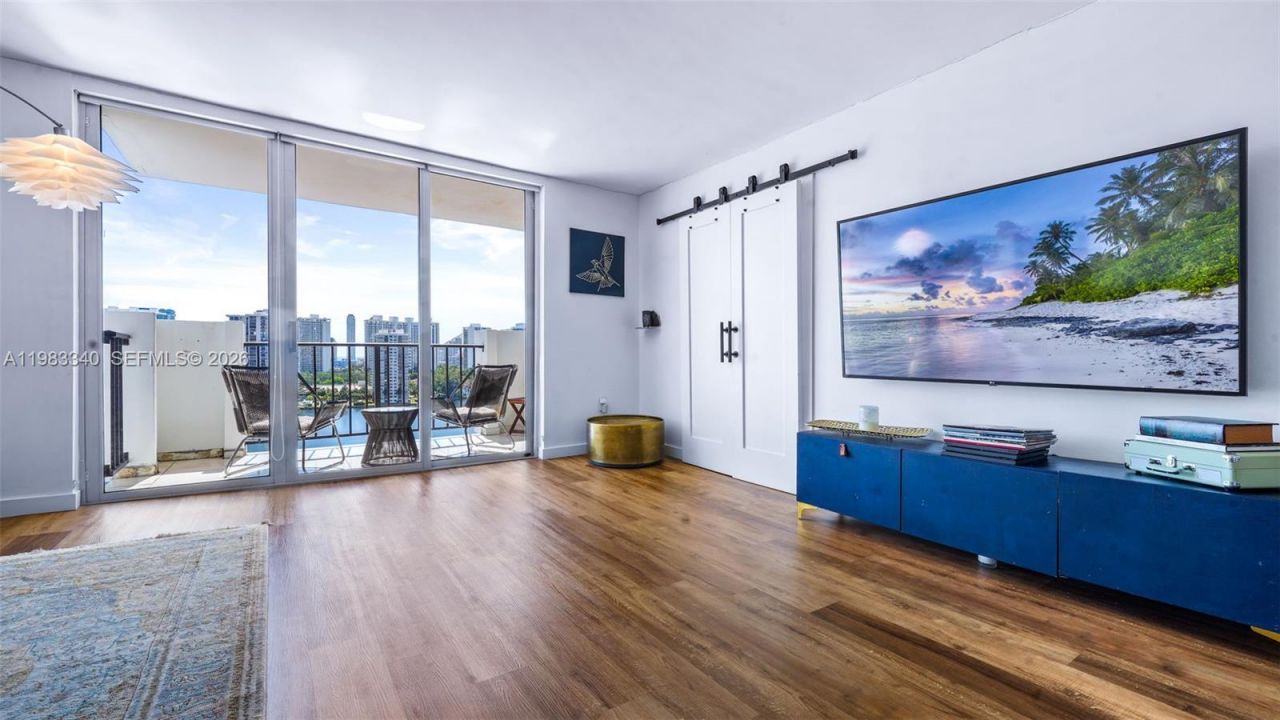 2750 NE 183rd St , Unit 1610, Aventura, FL 33160 Photo
