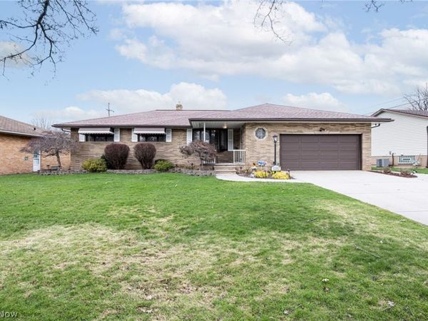 13352 Claremont Avenue , Middleburg Heights, OH 44130