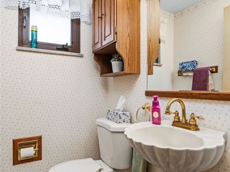 13352 Claremont Avenue, Middleburg Heights, OH 44130 Photo 10