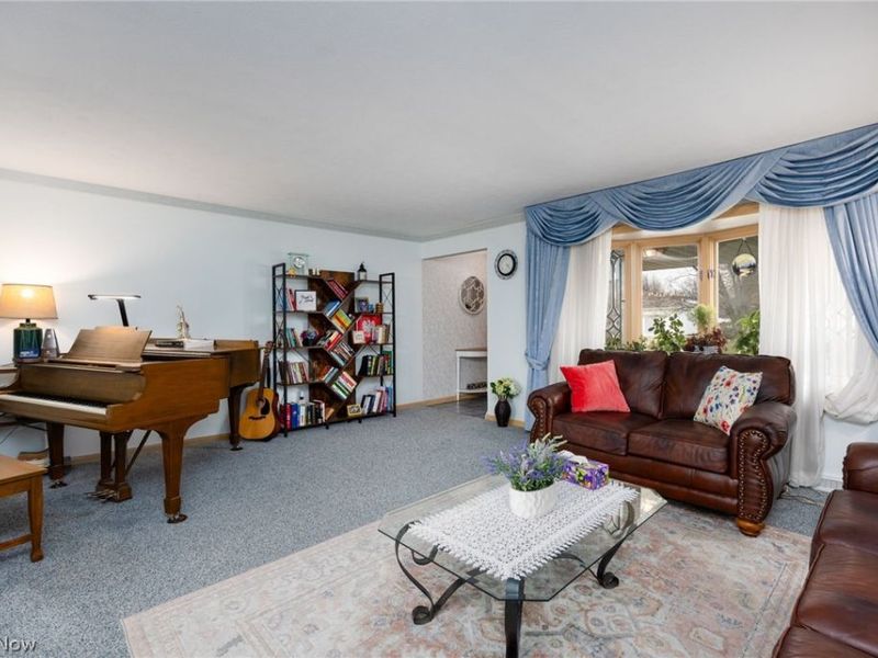 13352 Claremont Avenue, Middleburg Heights, OH 44130 Photo 3