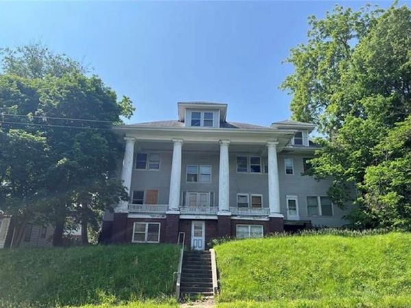 2618 Jules Street, St Joseph, MO 64501