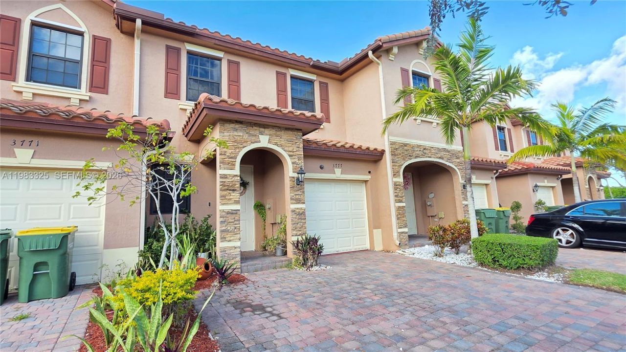 3777 SE 1st St, Homestead, FL 33033 Photo
