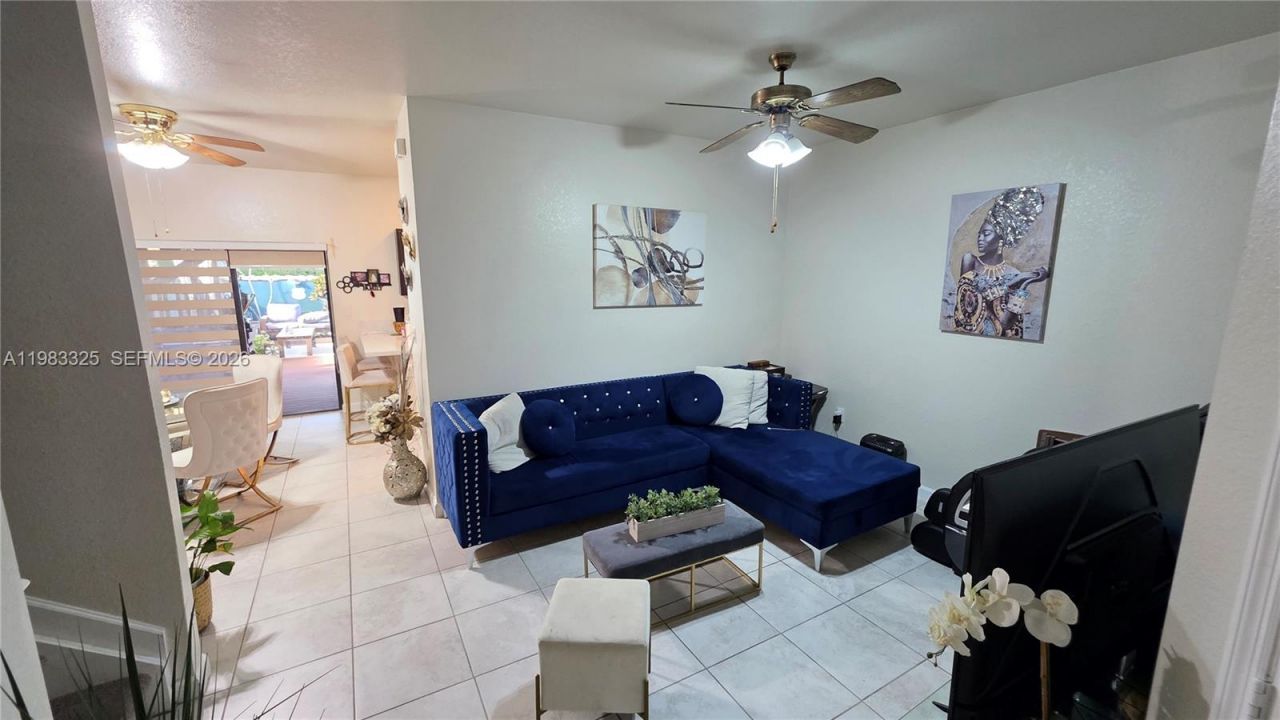 3777 SE 1st St, Homestead, FL 33033 Photo