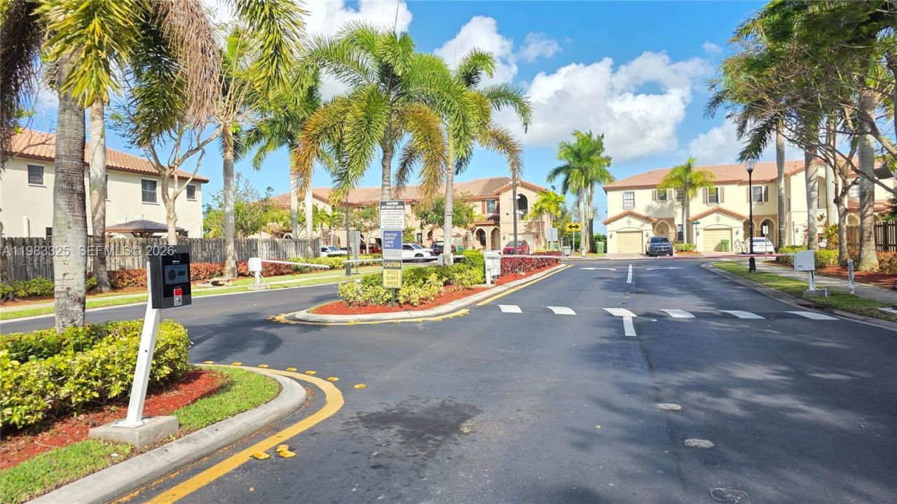 3777 SE 1st St, Homestead, FL 33033 Photo