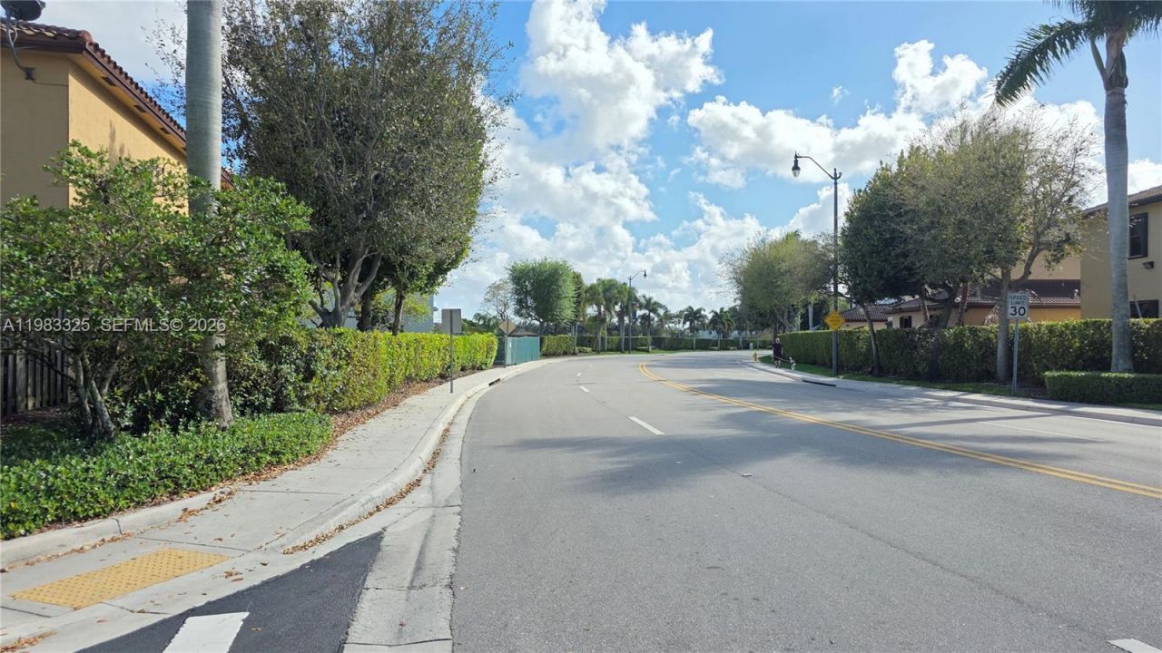 3777 SE 1st St, Homestead, FL 33033 Photo
