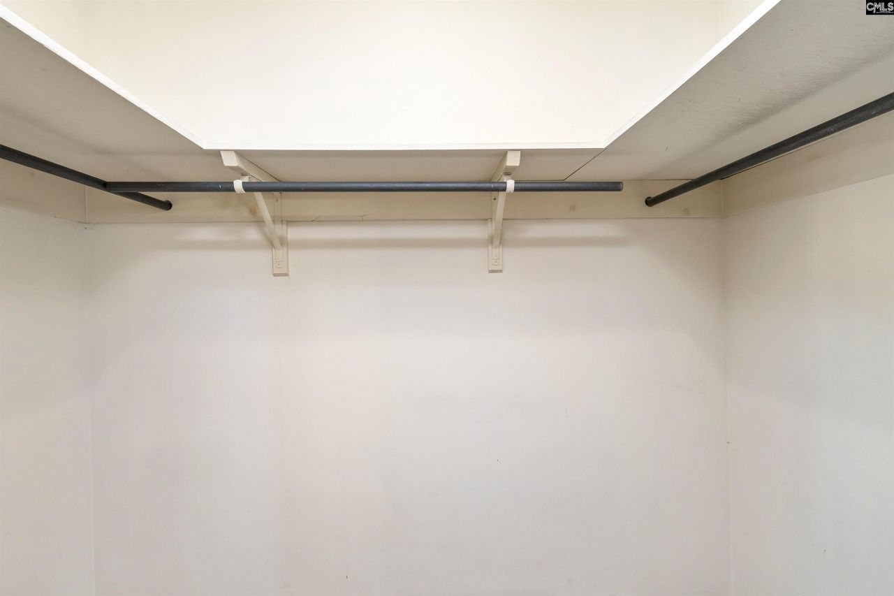 2285 Treetop Lane Photo 24