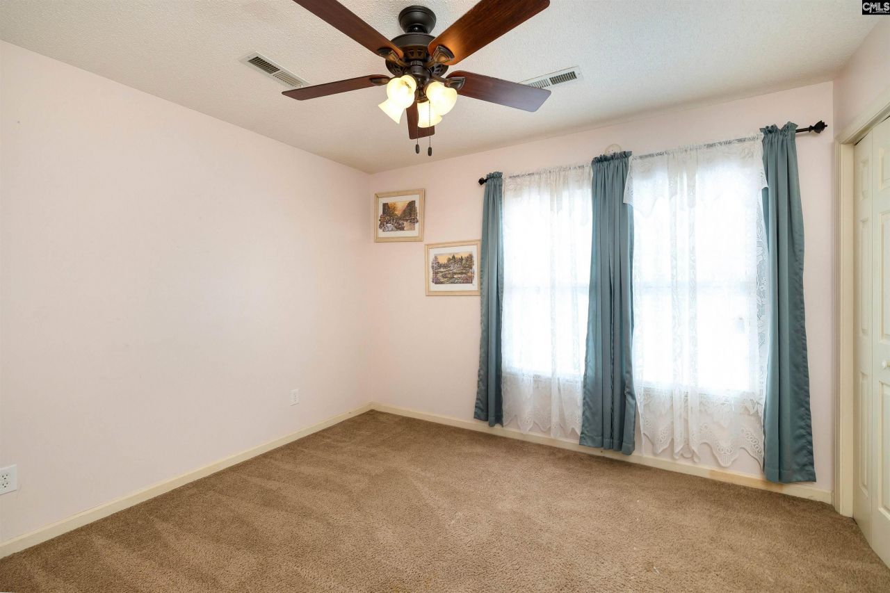 2285 Treetop Lane Photo 29