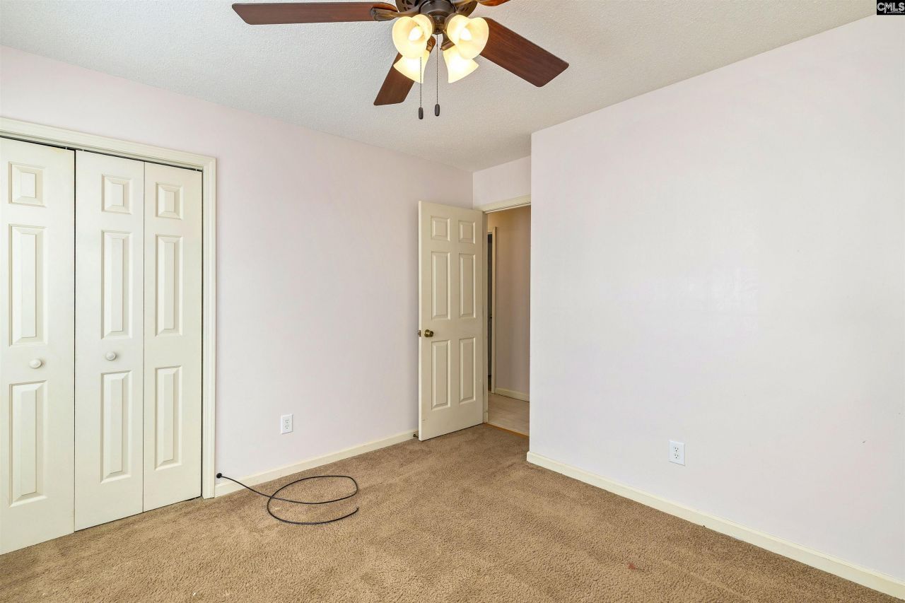 2285 Treetop Lane Photo 30