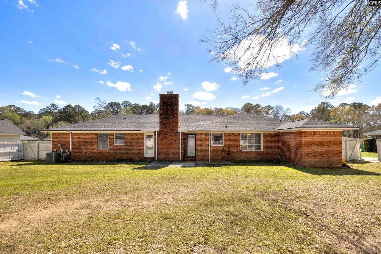 2285 Treetop Lane Photo 31