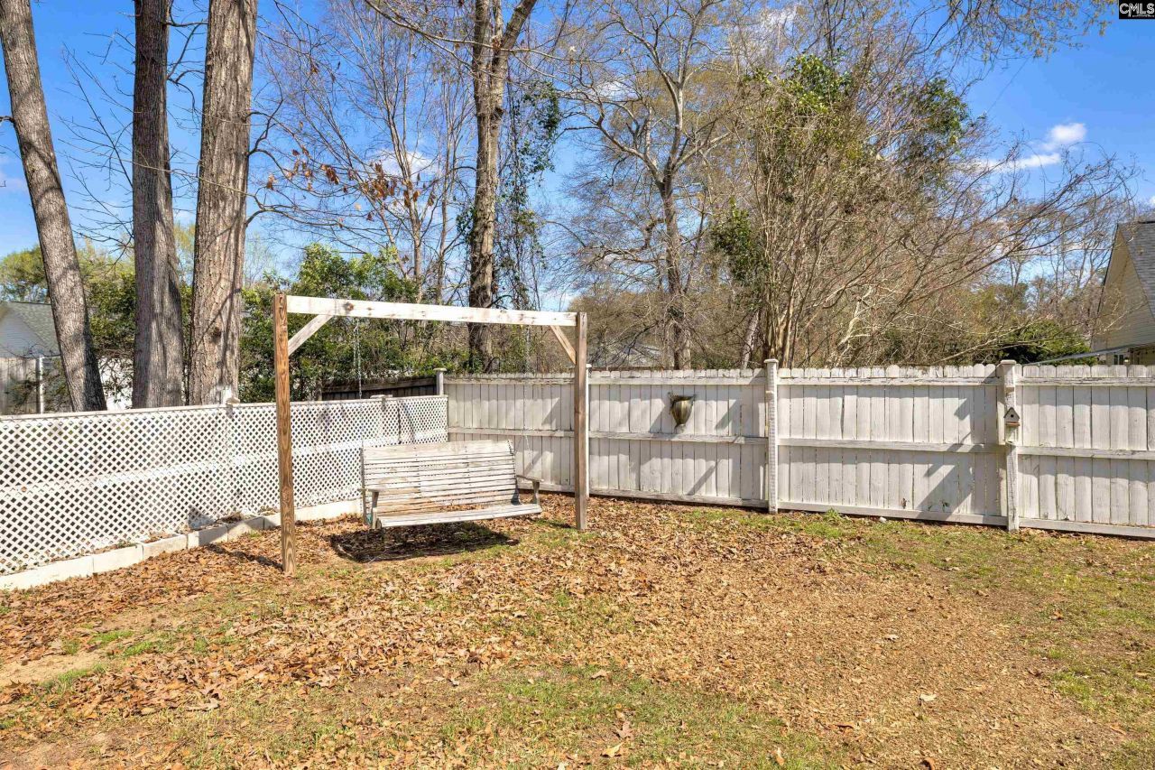 2285 Treetop Lane Photo 34