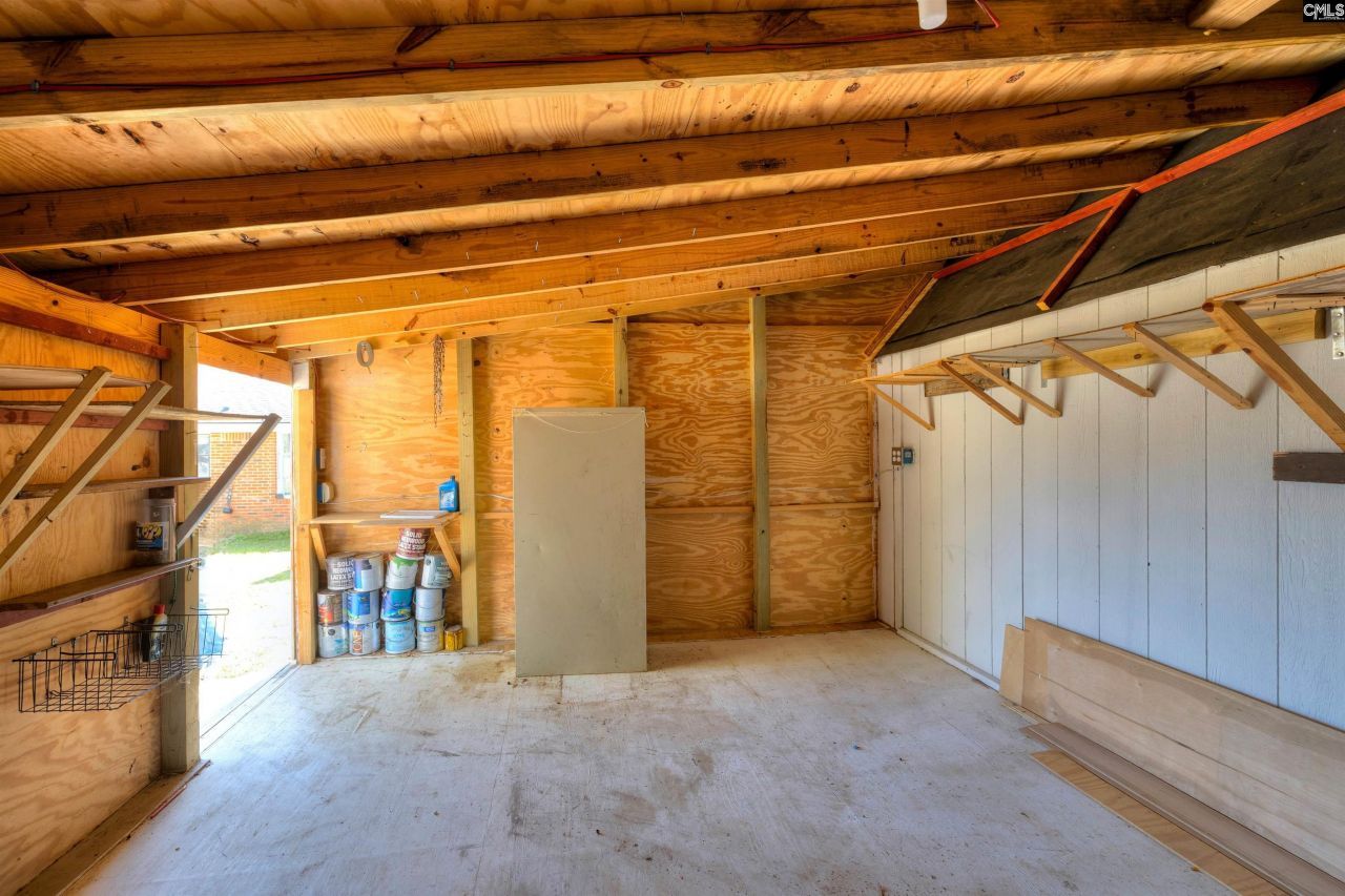 2285 Treetop Lane Photo 39