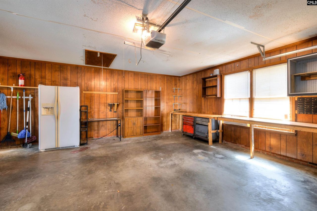 2285 Treetop Lane Photo 42