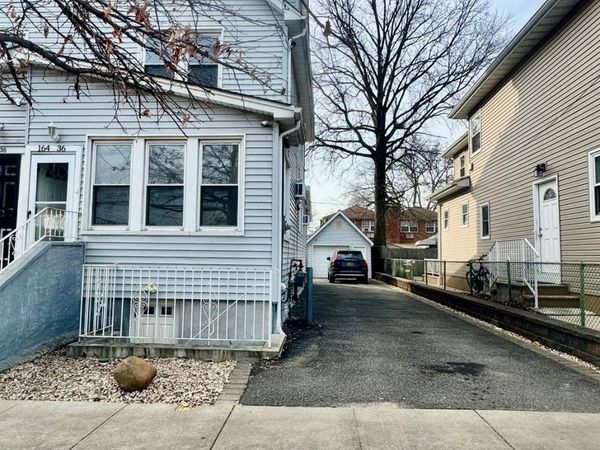 164-36 77th Road , Fresh Meadows, NY 11366