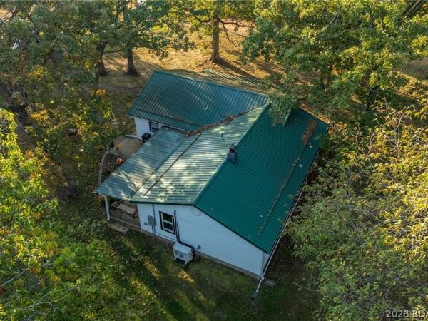 15887 County Rd 18, Quincy, MO 65735