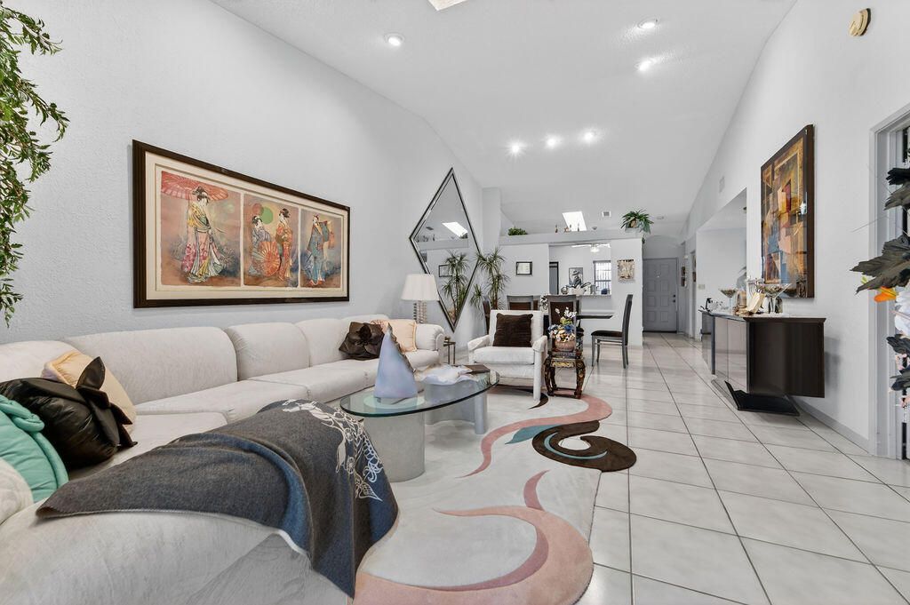 6045 Sunny Pointe Circle, Delray Beach, FL 33484 Photo