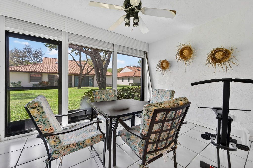 6045 Sunny Pointe Circle, Delray Beach, FL 33484 Photo